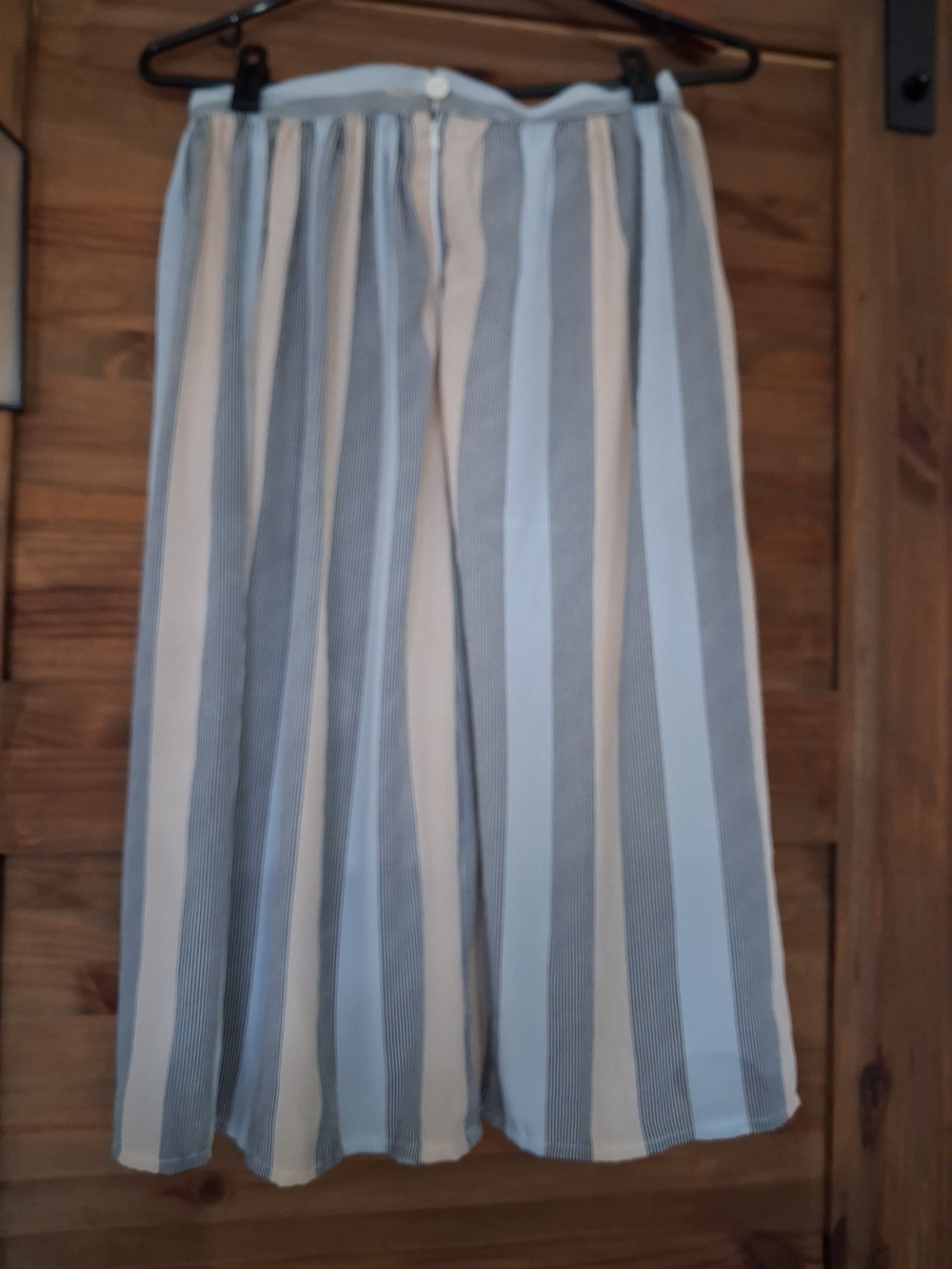 Vintage St Micheal Maxi Skirt Pleated Blue and Cream Striped Maxi Skirt - Picture 4 of 10